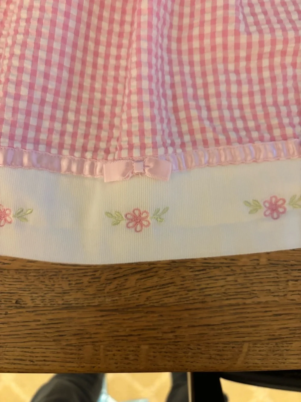 OshKosh Pink Gingham Dress & Youngland White Floral Embroidered Dress 18 & 24 M